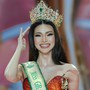 Chân dung nữ MC 30 tuổi người Philippines vừa đăng quang Hoa hậu Hòa bình Quốc tế 2025