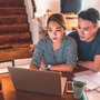 Không làm gì vẫn có 47 triệu/tháng, cặp đôi nghỉ hưu sớm thú nhận điều khiến dân mạng 'vỡ mộng'