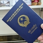Tin sáng 26/12: Chỉ còn 6 ngày nữa hàng triệu người làm hộ chiếu (passport) không còn được hưởng quyền lợi đặc biệt này; Từ 1/1/2026, những phương tiện nào bị hạn chế đi vào đường vành đai 3?