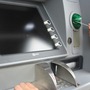 Không may bị nuốt thẻ ATM, đây là cách lấy lại dễ dàng, không mất nhiều thời gian chờ đợi