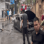 Xe ô tô cháy trơ khung khi đang đỗ trong ngõ ở Hà Nội