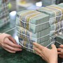 Ngân hàng có lãi suất cao nhất tới 9,65%: Gửi tiết kiệm 200 triệu đồng, 500 triệu đồng kỳ hạn 12 tháng chênh lãi ra sao?