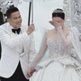 Hồ Quỳnh Hương được bố đẻ dắt tay vào lễ đường, bật khóc trong giây phút trọng đại