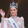 Người đẹp Thái Lan vừa đăng quang Miss World: Giỏi 4 thứ tiếng, từng bị ung thư