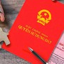 Cha mẹ muốn sang tên sổ đỏ cho con năm 2025 không thể thiếu những loại giấy tờ này