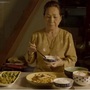 Cả nhà từng đua nhau đi xuất ngoại – 20 năm sau, mẹ 80 tuổi sống một mình, muốn gọi con phải… đặt lịch trước