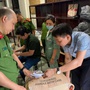 Huế 'mạnh tay' với các hành vi buôn bán hàng giả, không rõ nguồn gốc