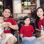 Nam MC có tên đặc biệt nhất VTV khoe bộ ảnh gia đình, biểu cảm 2 nhóc tỳ khiến fan thích thú