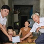 Tấm lòng bạn đọc Báo Sức khỏe và Đời sống đến với hoàn cảnh mẹ già chăm con bại liệt ở Huế