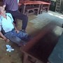 Đang nhổ cỏ, người đàn ông 67 tuổi gặp sự việc đáng sợ