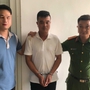 Thấy bé gái ở nhà một mình, gã đàn ông tìm cách tiếp cận, xâm hại