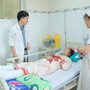 Thang máy bất ngờ rơi tự do, người phụ nữ 39 tuổi bị gãy cột sống và gãy 2 gót chân