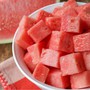 Người phụ nữ bị nhiễm trùng não vì mắc sai lầm trong lúc ăn dưa hấu