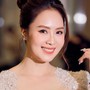 Hồng Diễm khoe đường cong chữ S nóng bỏng