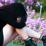 Chị đưa người yêu về sống thử, em gái 17 tuổi sống trong sợ hãi mỗi đêm