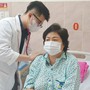Suy thận mạn vì dùng thuốc viêm khớp 24 năm: Hồi sinh kỳ diệu nhờ ghép thận từ con gái