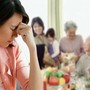 Gửi tiền đều đặn biếu bố mẹ chồng hàng tháng, tôi cay đắng khi nghe lời quy chụp từ ông bà