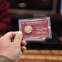 Chưa đầy 24 giờ, giá vàng SJC giảm đến 4 triệu đồng, chuyên gia có 2 khuyến cáo dành cho nhà đầu tư