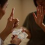 Từ ngày tôi kiếm được ít tiền đi, vợ làm những việc khiến tôi muốn khóc