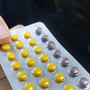 Người phụ nữ phải đi cấp cứu vì dùng thuốc tránh thai 10 năm