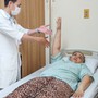 Đột ngột đau đầu trong lúc đang quét nhà, người phụ nữ 48 tuổi đi khám phát hiện vỡ túi phình động mạch não