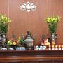 Đây là những vị trí cực xấu, nhà chật hẹp đến mấy cũng không nên đặt bàn thờ