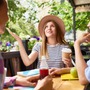 Các cung hoàng đạo lắm lời: Khi sự cởi mở trở thành 'con dao hai lưỡi'