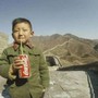Cuộc sống hiện tại nhiều bất ngờ của 'cậu bé Trung Quốc đầu tiên uống Coca' cách đây gần nửa thế kỷ