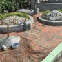 Hàng loạt ngôi mộ ở Huế bị đóng cọc gỗ đánh số
