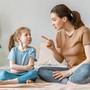 2 thói quen tưởng tốt nhưng cha mẹ đang biến con thành 'kém thông minh' mà không hay biết