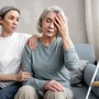 Bố đòi ly hôn tuổi 60, mẹ đồng ý ngay vì lý do khiến con nghẹn lòng