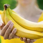 Người phụ nữ bất ngờ hôn mê do sai lầm khi ăn chuối: 5 tác dụng phụ của chuối chín không phải ai cũng biết