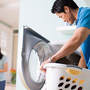 Vợ đi chơi về còn được chồng bóp chân, chiều chuộng: Sự thật phía sau câu nói của anh chồng gây sốc!  