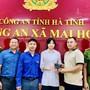Hành động đẹp của nữ sinh lớp 12 nhặt được chiếc ví có số tiền lớn