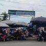 Trước bão Ragasa, giá rau xanh chợ đầu mối phía Nam chỉ từ 5.000 đồng/bó