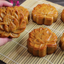 Cách làm bánh trung thu nhân đậu xanh bằng nồi chiên không dầu cực kỳ đơn giản, ai cũng làm được 