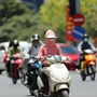 Thời tiết Hà Nội hôm nay: Thủ đô nắng nóng mạnh ban ngày, chiều tối có hứng những cơn mưa như trút nước?