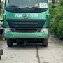 Hai cháu nhỏ bị ô tô tải tông tử vong khi đang điều khiển xe 3 bánh trên đường