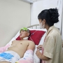 MS 1033: Xót xa người cha trẻ bị điện giật lúc làm thuê, nguy cơ mất đôi tay nuôi con nhỏ