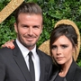 Victoria suy sụp, David Beckham phản ứng 'lạ' sau khi bị con trai cả bóc mẽ