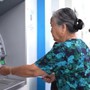 Áp lực kinh tế, nhiều người từ bỏ lương hưu khi về già
