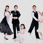 'Đội hình đẹp như mơ' của nhà Khánh Thi - Phan Hiển