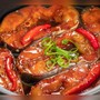 Mẹo kho cá thịt chắc xương nhừ: Thời gian ướp chuẩn và bí quyết chêm nước không bị tanh