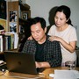 Sau buổi họp lớp 20 năm, tôi mới hiểu vì sao chồng luôn né tránh nhắc tên người bạn thân nhất