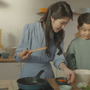 Từ 5/10, đủ 3 điều kiện này cha hoặc mẹ đơn thân nuôi con được nhận trợ cấp 540.000 đồng/tháng