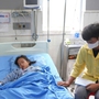 MS 1074: Bé gái 9 tuổi ở Thái Nguyên bị vùi lấp dưới mái nhà đổ, rất cần sự chung tay cứu giúp của cộng đồng