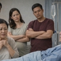 Chồng cũ ngoại tình liên tục, 3 con từ chối góp 1 tỷ cứu bố ung thư giai đoạn cuối