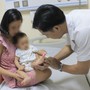 Dịch tay chân miệng ở Hà Nội: Hơn 2.308 người mắc, 95% bệnh nhân trẻ dưới 5 tuổi, ngành y tế Thủ đô dồn lực tổng vệ sinh môi trường; người dân phải thực hiện '3 sạch'