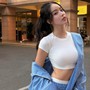 Nàng hậu quê Đà Nẵng gây chú ý với mốt quần tụt và áo croptop