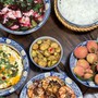 "Lương anh 9 triệu, lương em 5 triệu" phải xây mâm cơm gia đình như thế nào?
